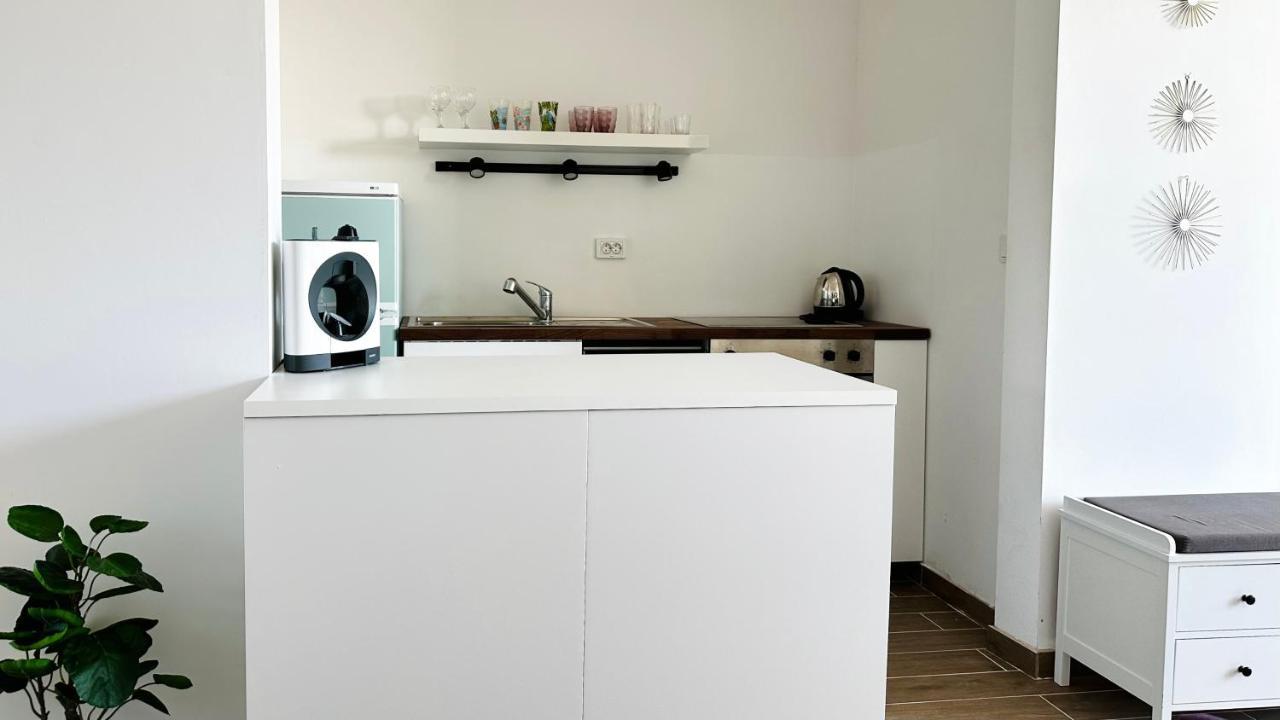 Apartello Modern Apartment - Garden Of Eden Szveti Vlasz Kültér fotó